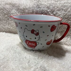 HELLO KITTY/Mixing Bowl/Pitcher or Serving Bowl!!